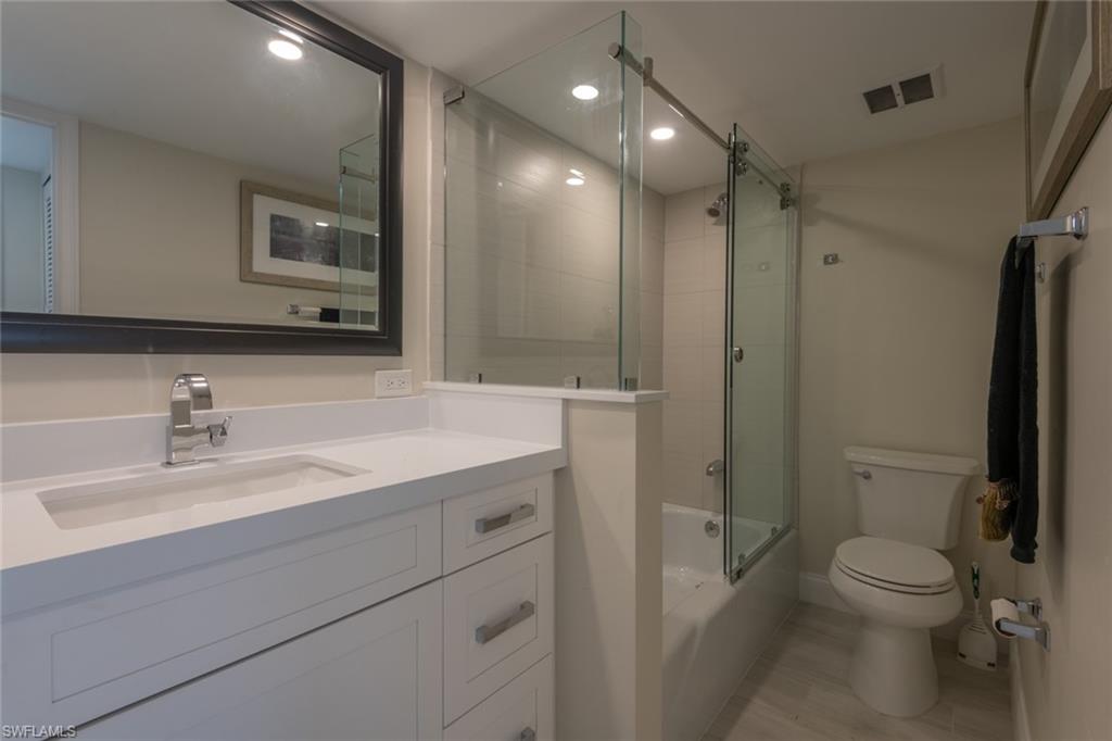 700 Bentwater CIR 104 photo 31