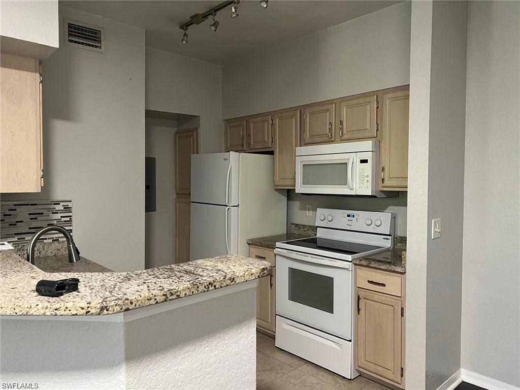 23500 Walden Center DR 104 photo 7