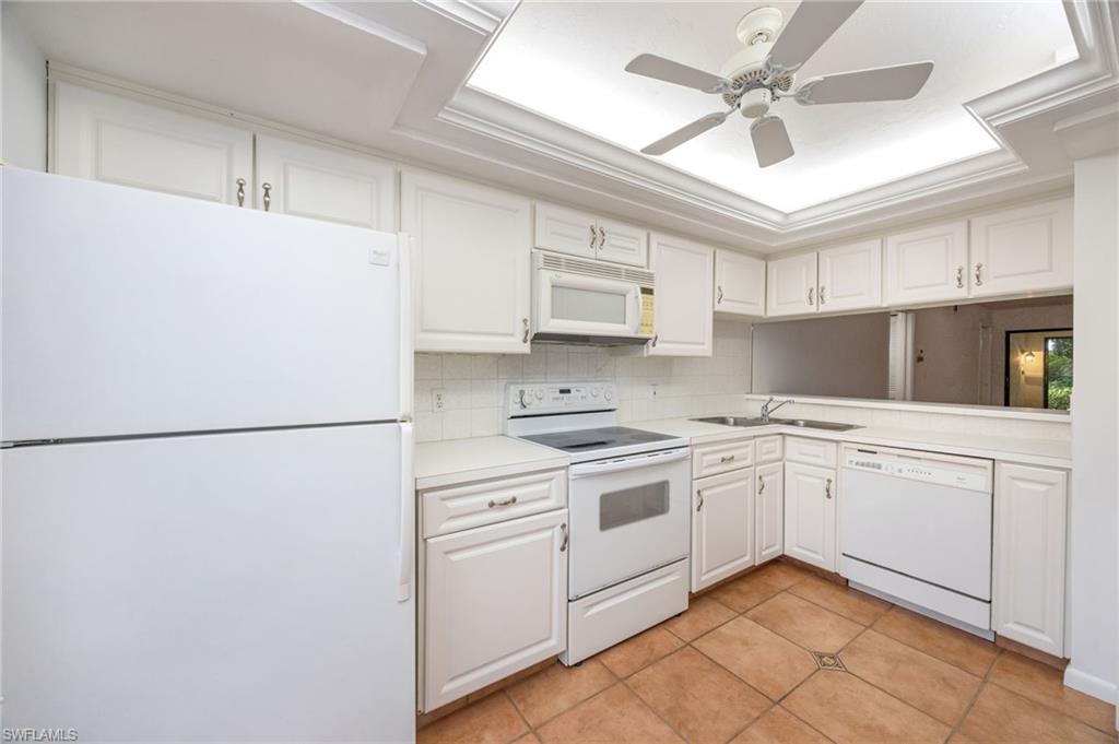 3350 10th ST N 1104 photo 13