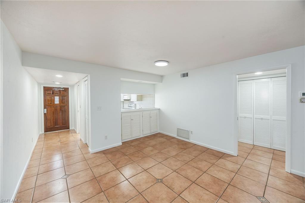 3350 10th ST N 1104 photo 8