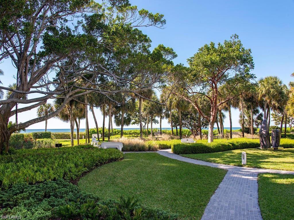 Park Shore Beach PARK...Very Exclusive!