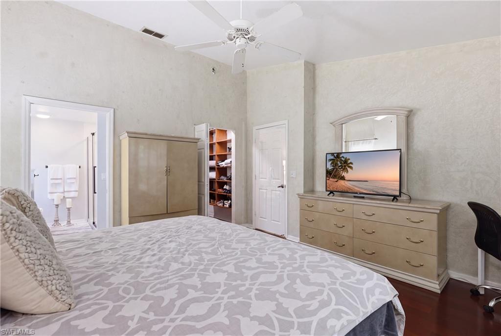 1768 Royal CIR 1402 photo 16