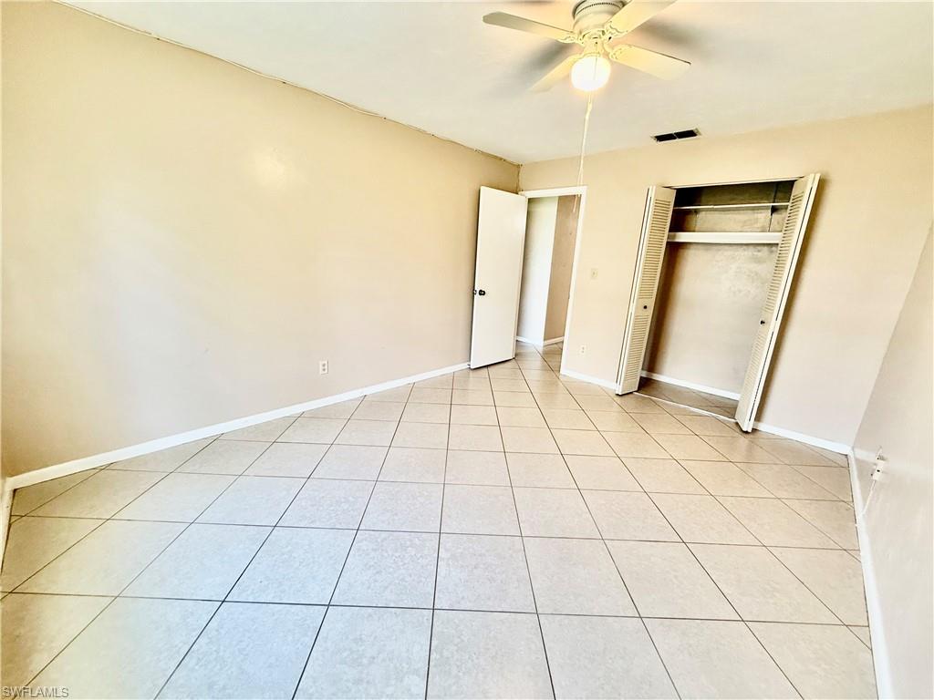 48 Heath Aster LN photo 16