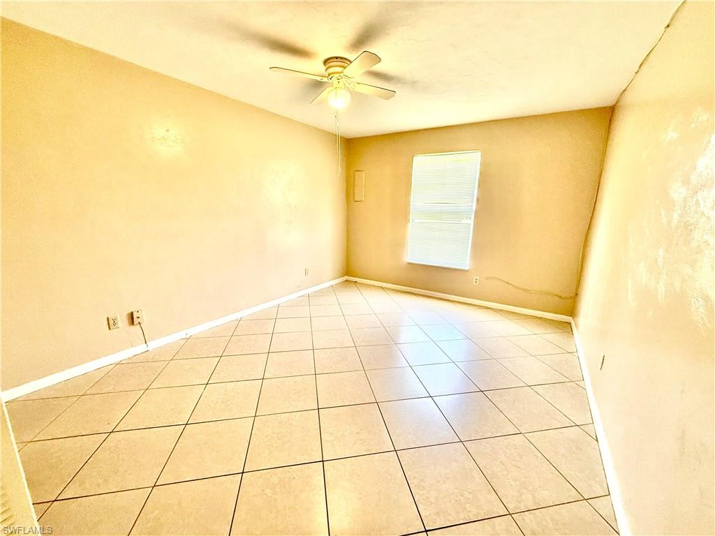 48 Heath Aster LN photo 15