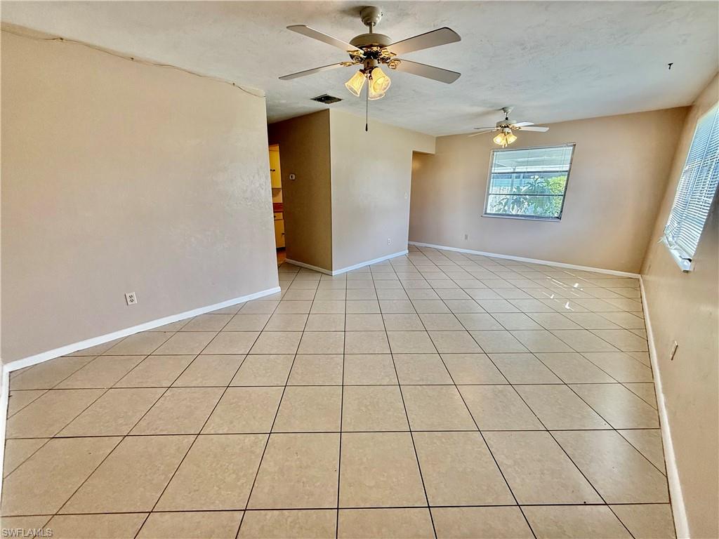 48 Heath Aster LN photo 9