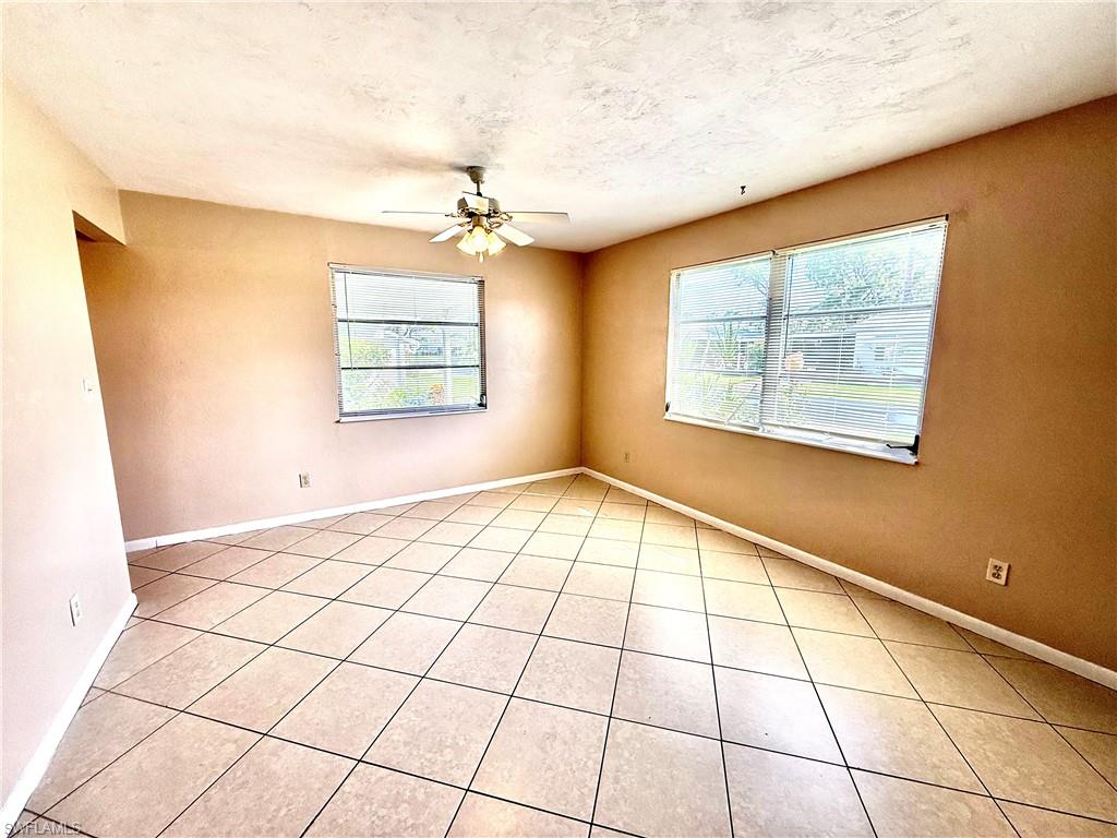 48 Heath Aster LN photo 10