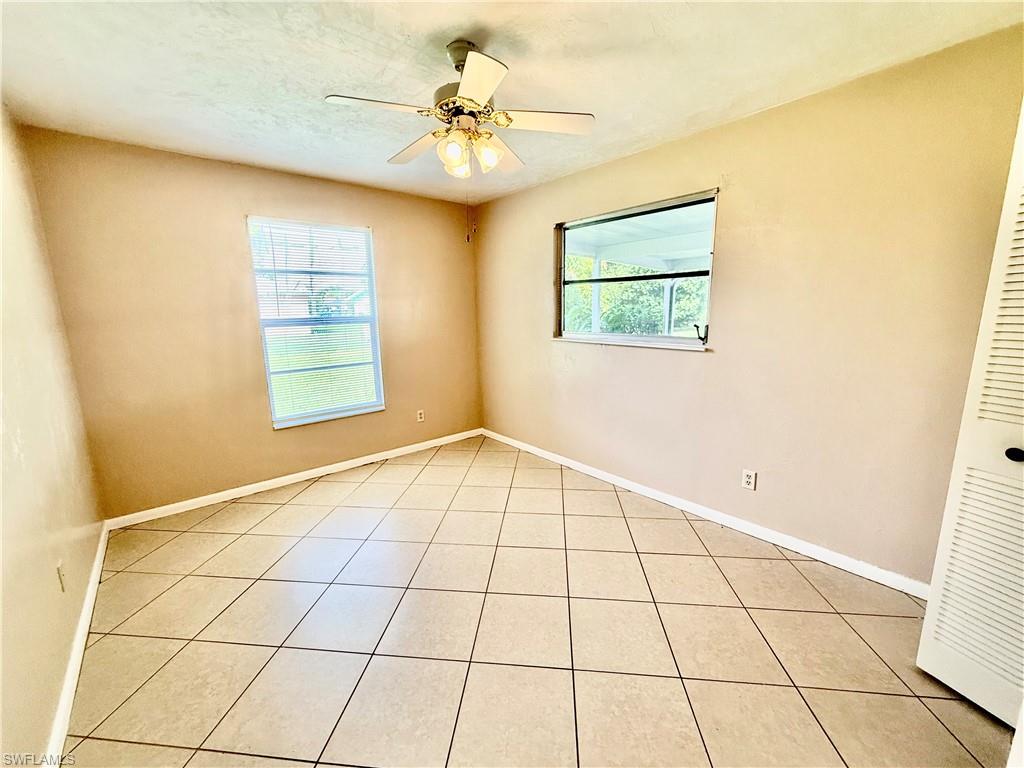 48 Heath Aster LN photo 18