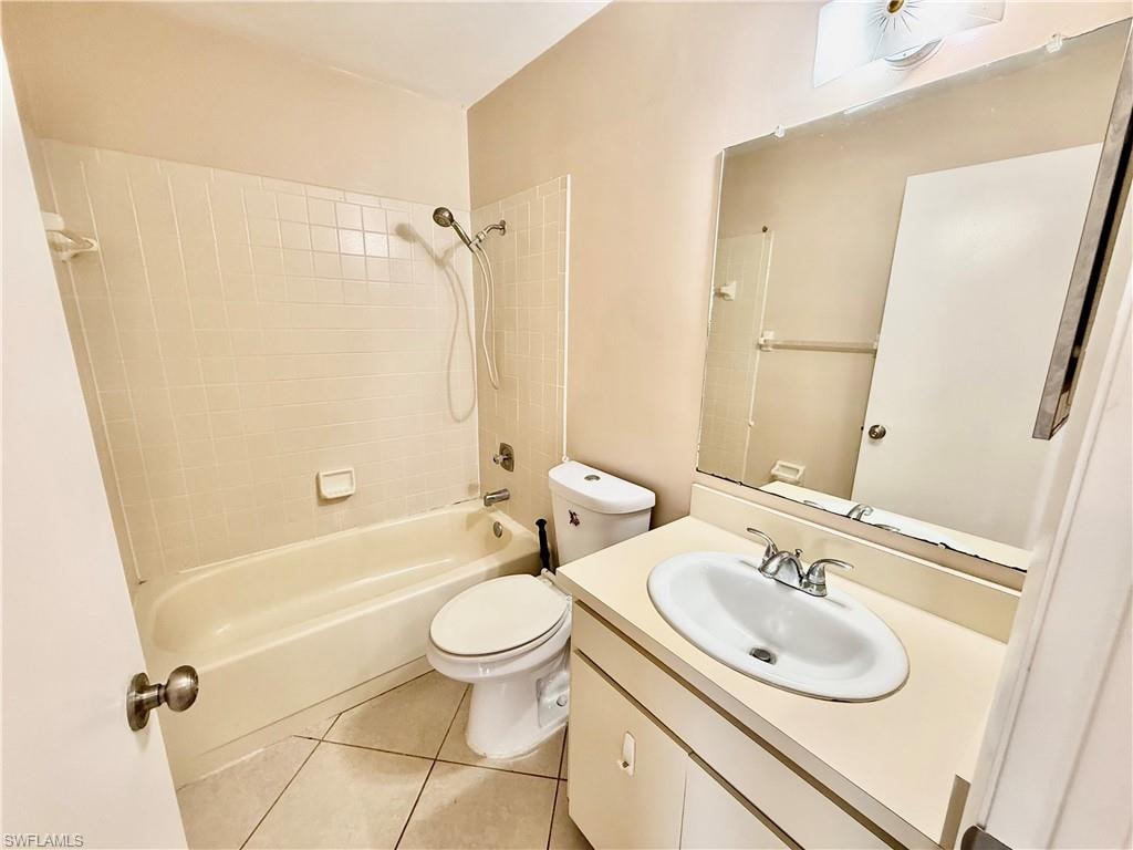 48 Heath Aster LN photo 20