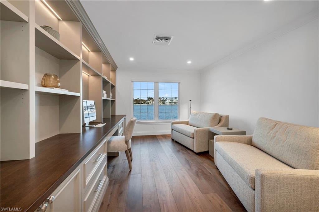 4000 Gulf Shore BLVD N 1400 photo 16