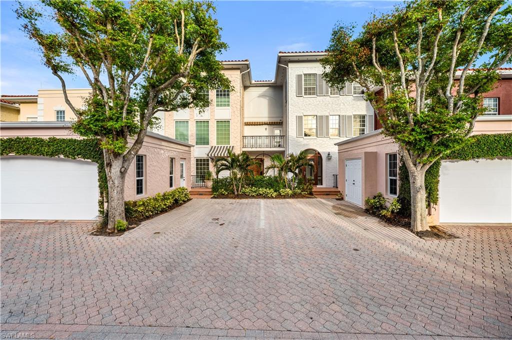 4000 Gulf Shore BLVD N 1400