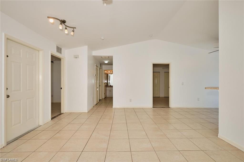 3825/3827 Hollycrest ST photo 23