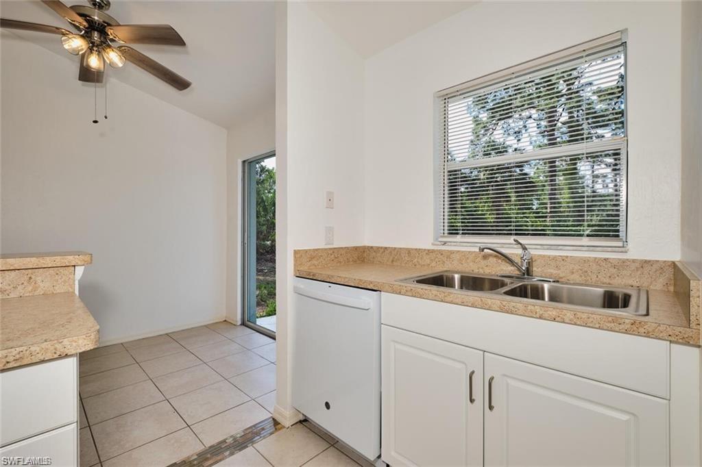 3825/3827 Hollycrest ST photo 20
