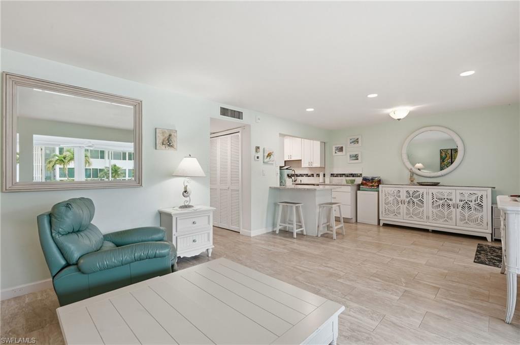 1065 Gulf Shore BLVD N 108 photo 8