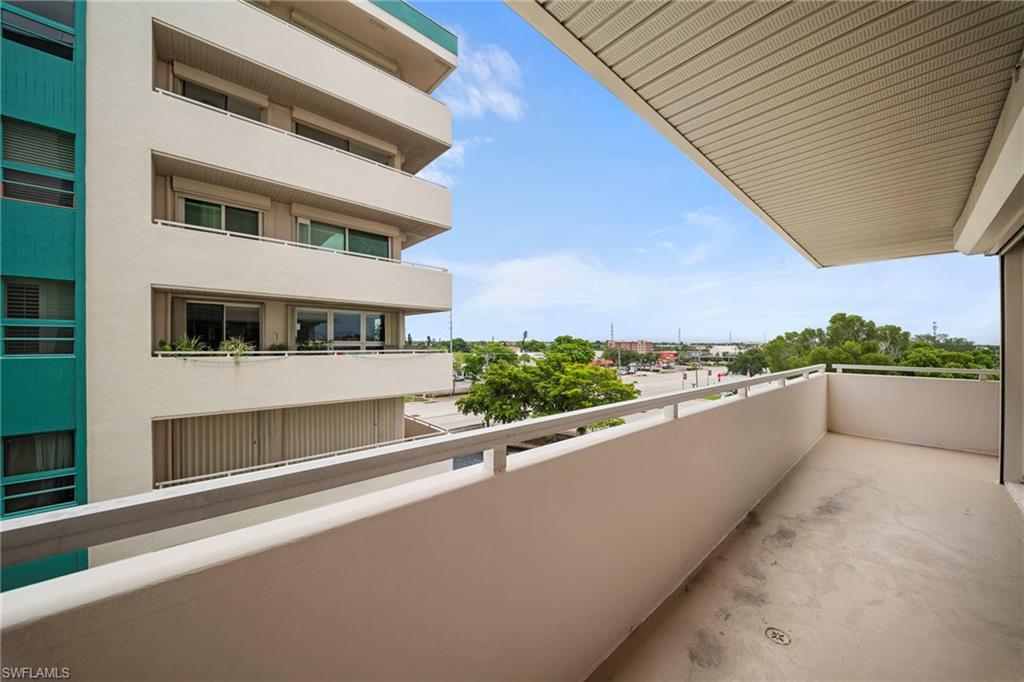 4807 Sunset CT 405 photo 21
