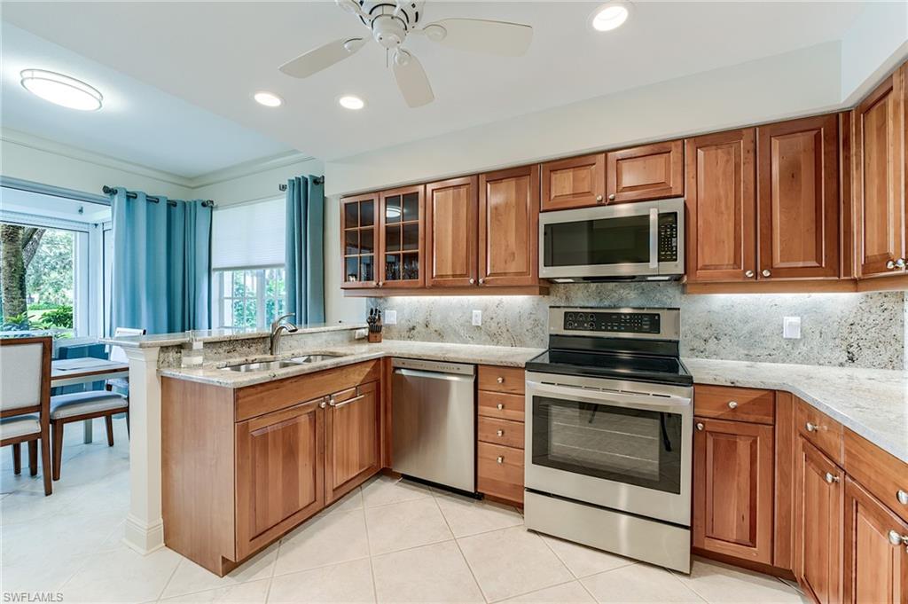 9151 Palmetto Ridge DR 102 photo 9
