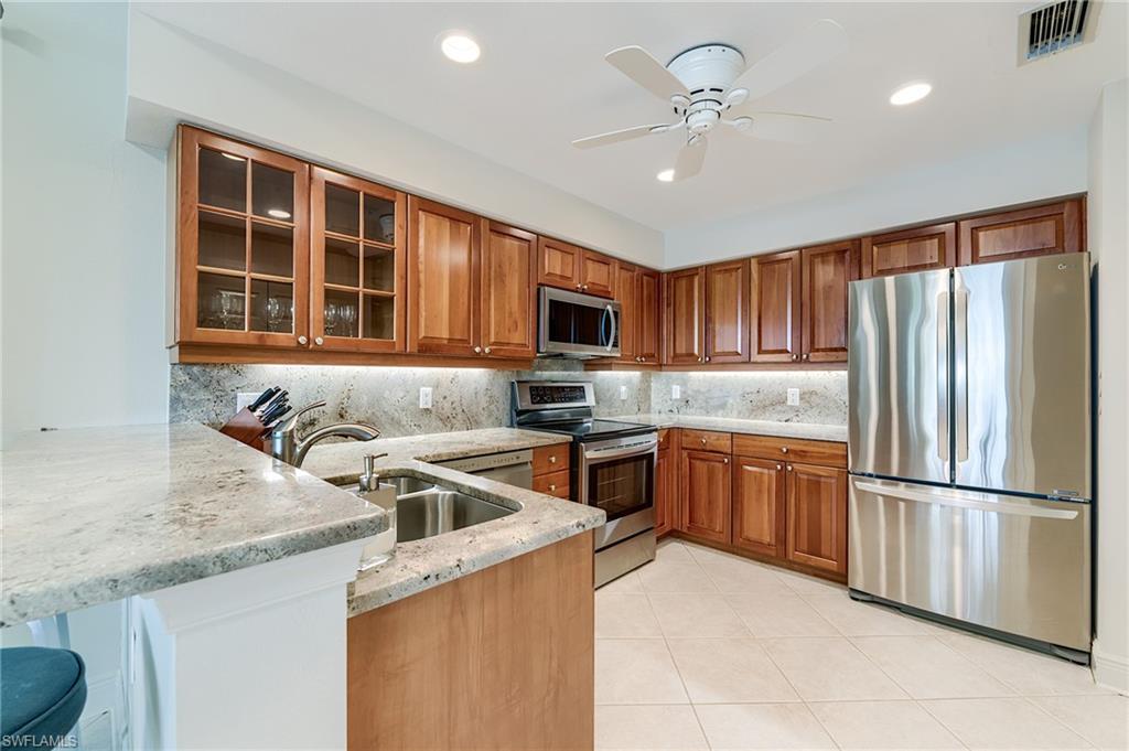 9151 Palmetto Ridge DR 102 photo 8
