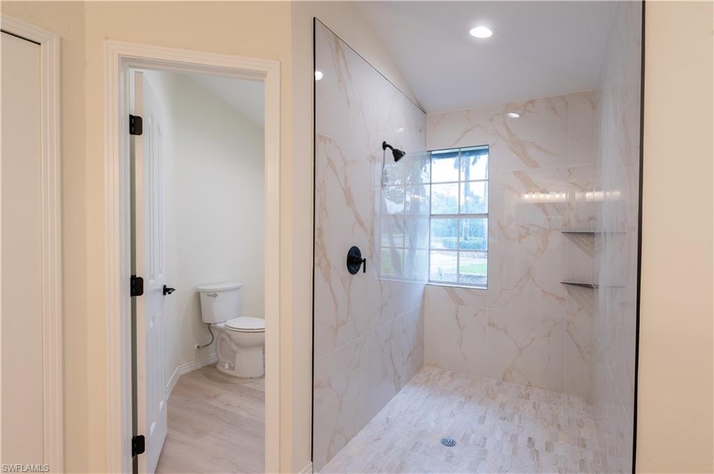 15200 Sweetwater CT photo 28