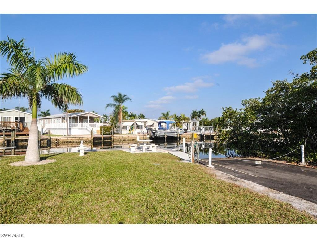 community boat ramp