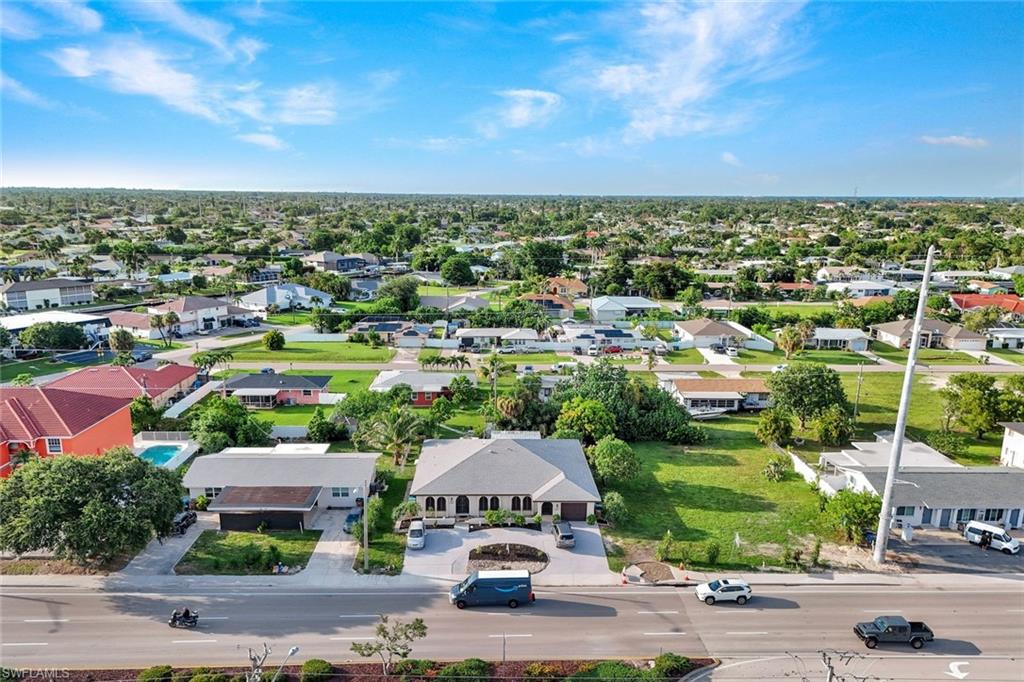 227-225 Cape Coral PKWY E