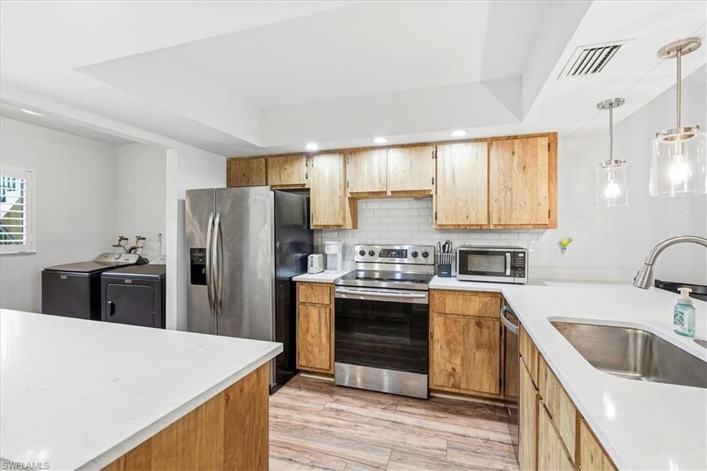 4805 Sorrento CT 106 photo 7