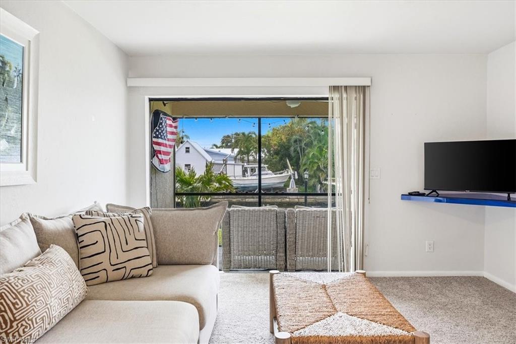 4805 Sorrento CT 106 photo 11
