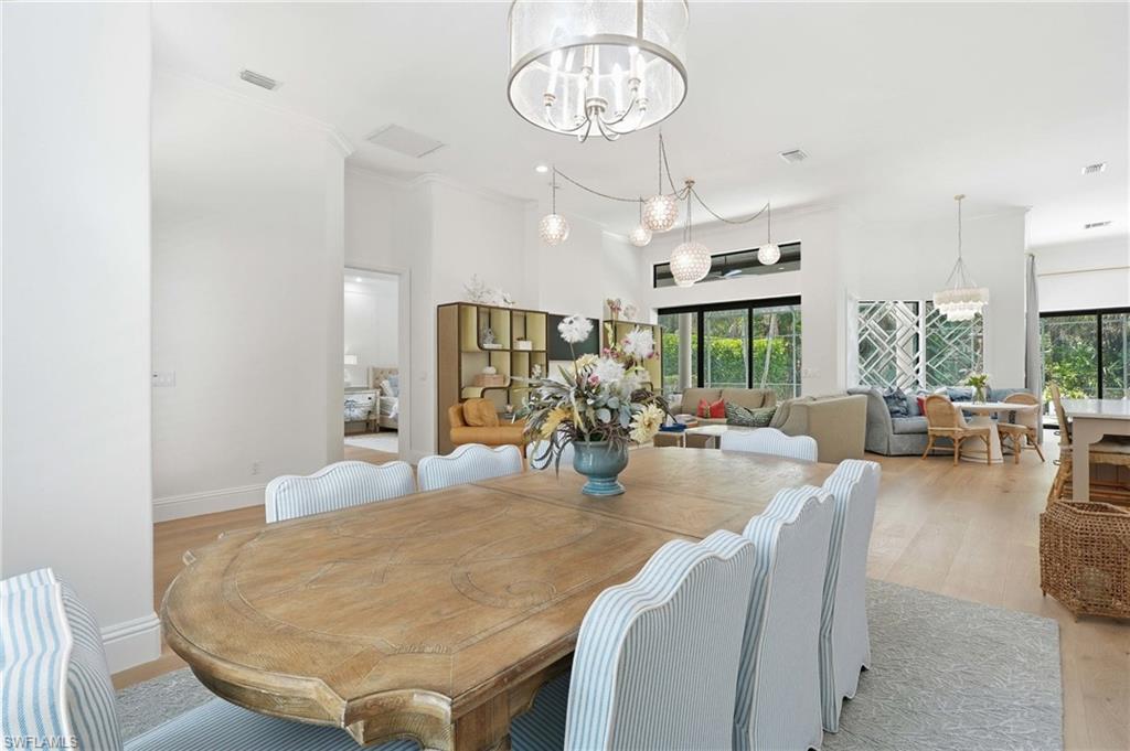 9833 Clear Lake CIR photo 13