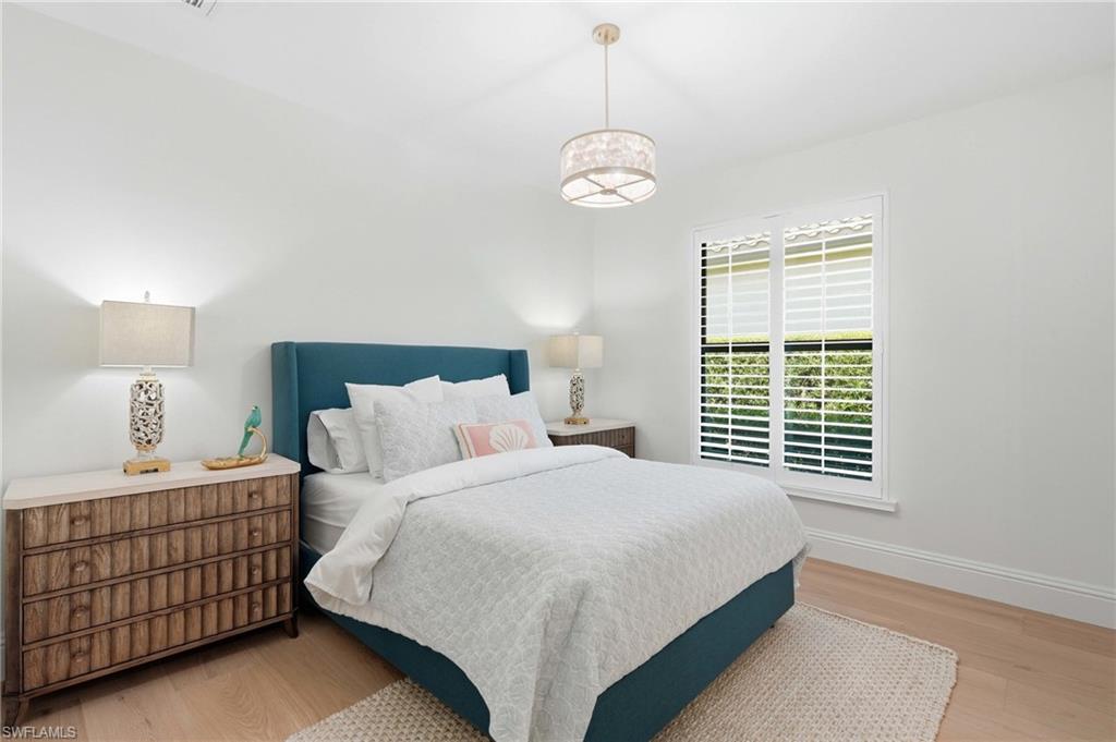 9833 Clear Lake CIR photo 25
