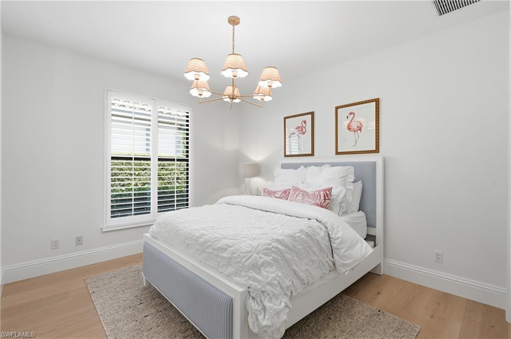 9833 Clear Lake CIR photo 21