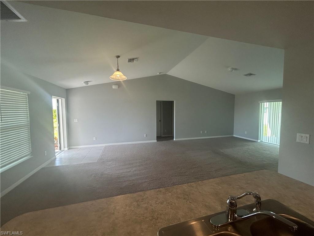 4137 NE 14th PL