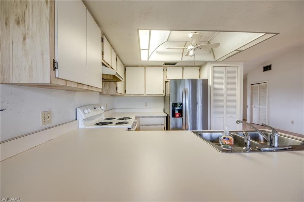 3810 SW 7th AVE photo 13