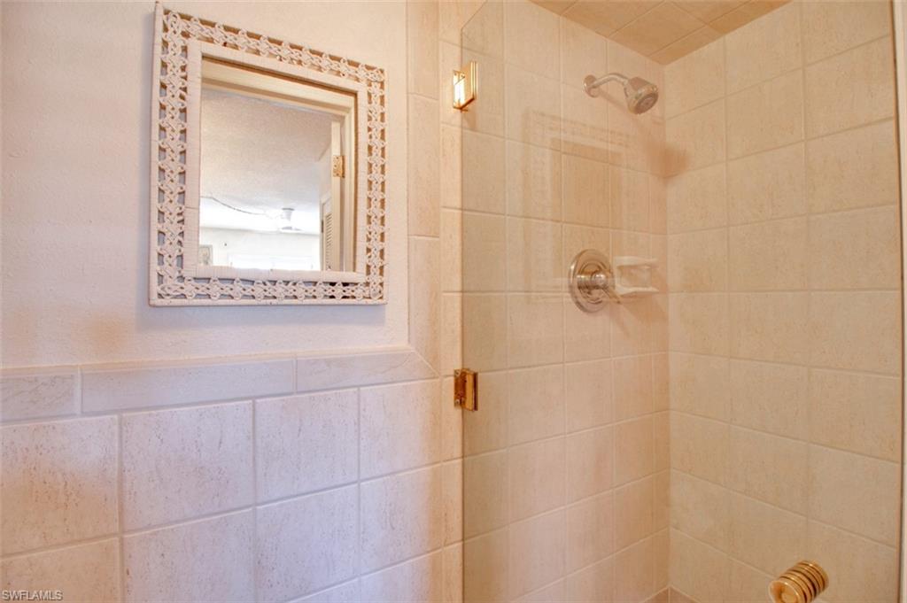 250 7th AVE S 305 photo 13