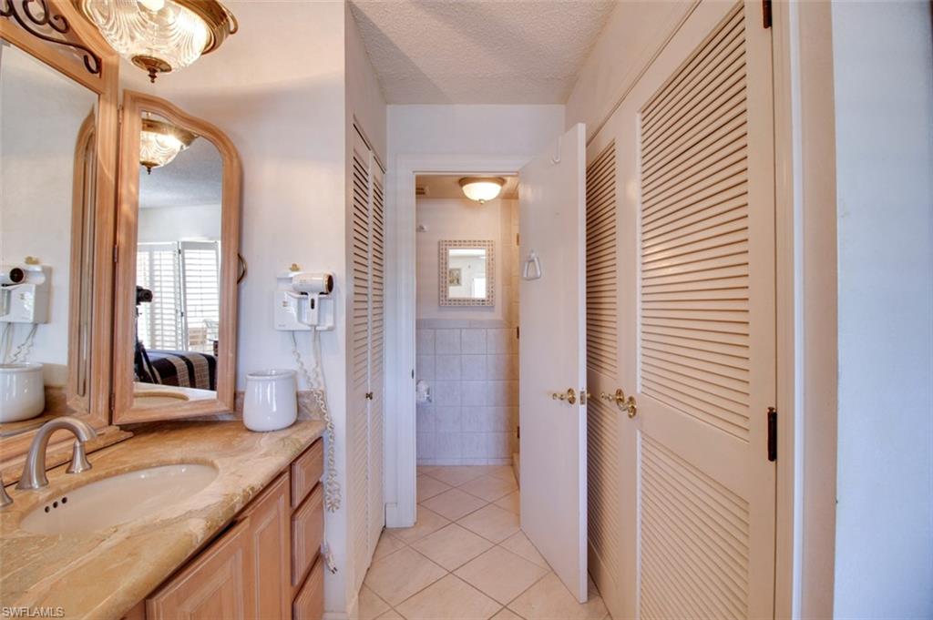 250 7th AVE S 305 photo 12