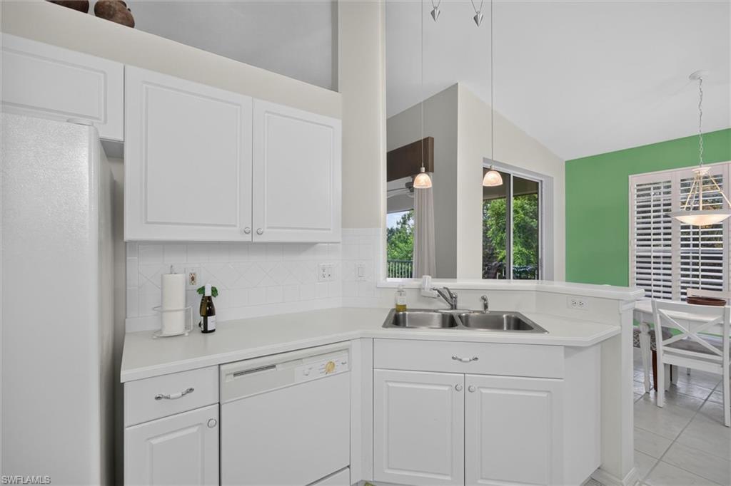 15161 Royal Windsor LN 2601 photo 17