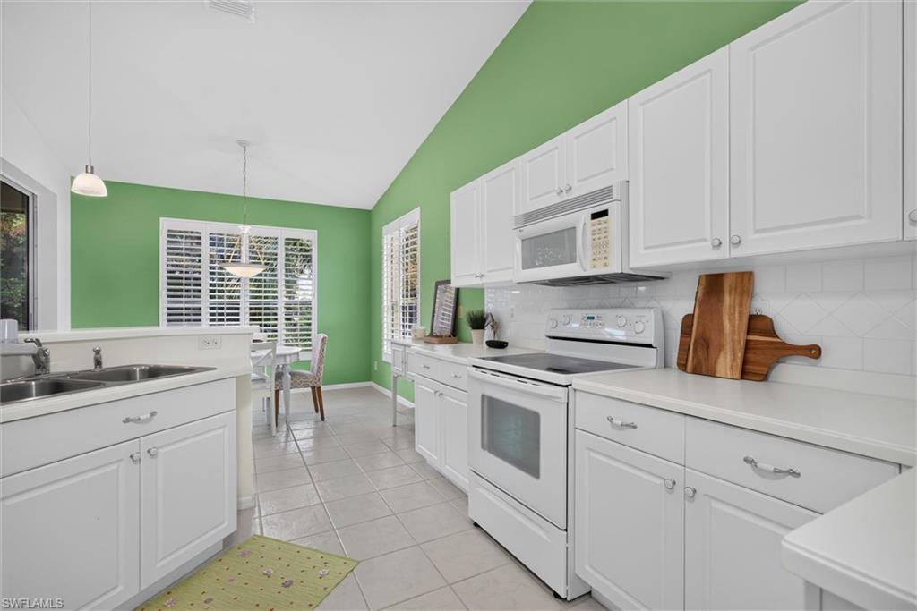 15161 Royal Windsor LN 2601 photo 16