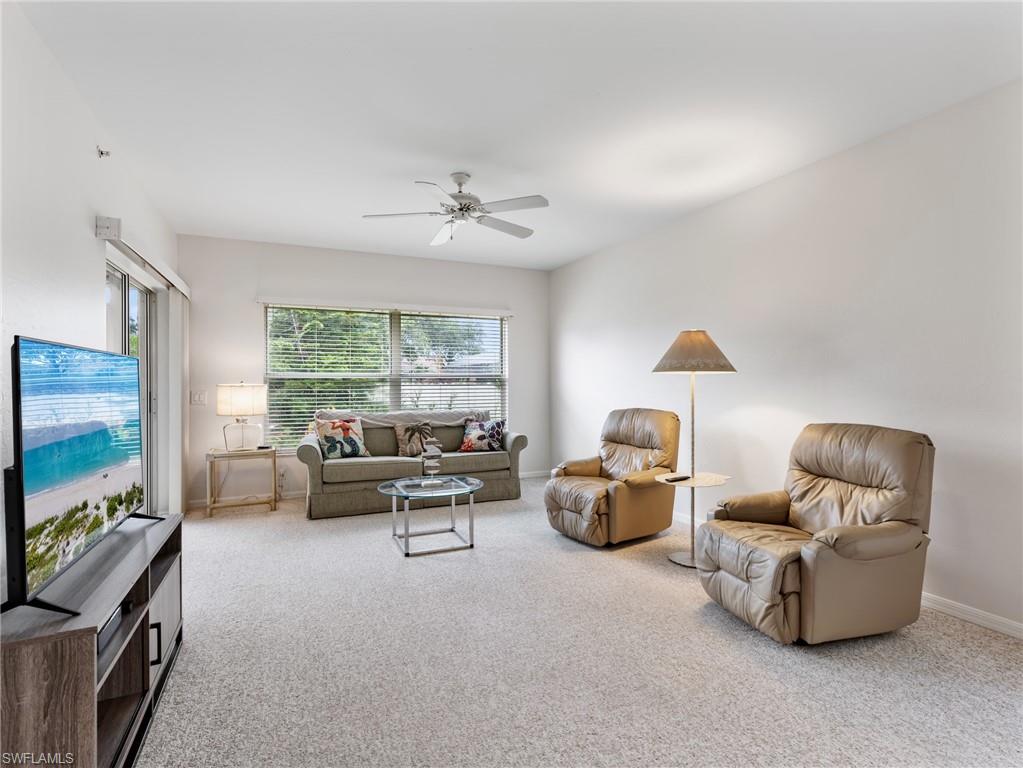 10261 Maddox LN 513 photo 7