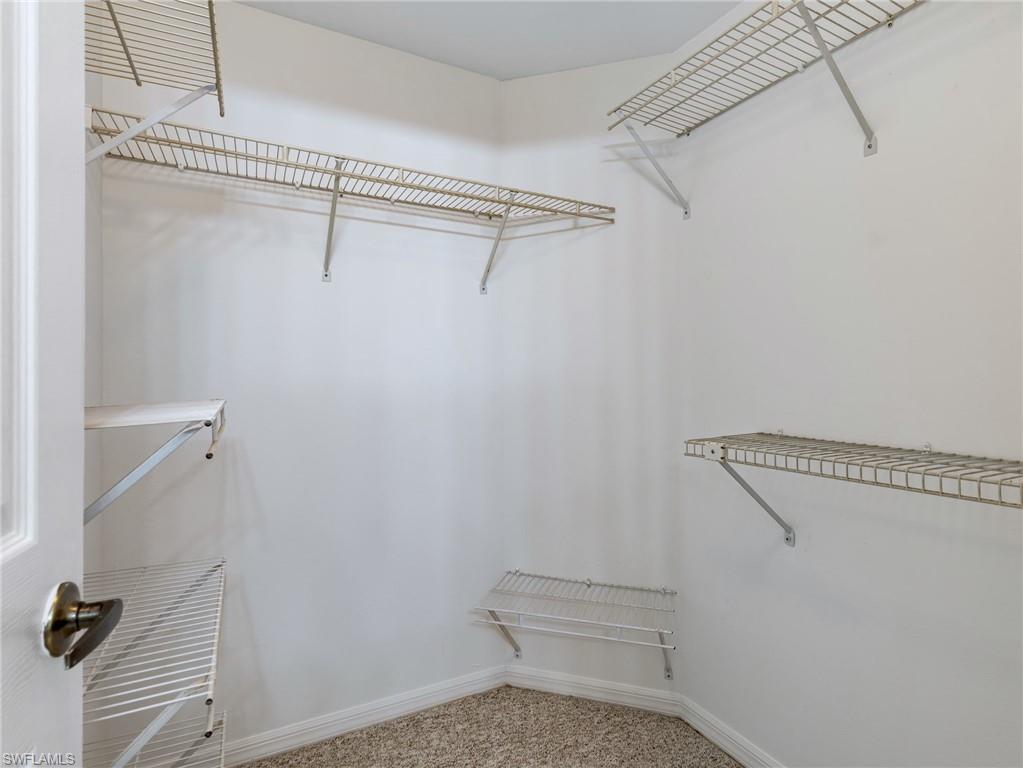 10261 Maddox LN 513 photo 21