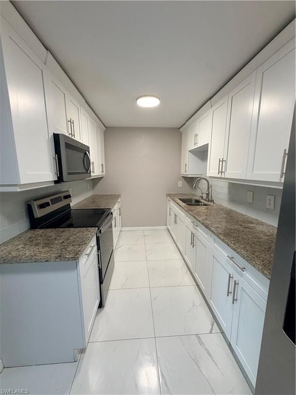 18572 Sarasota RD