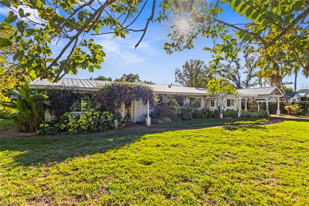 1348 Alcazar AVE