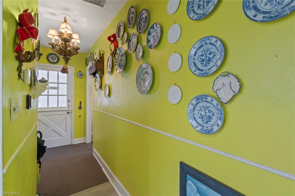 1348 Alcazar AVE photo 22