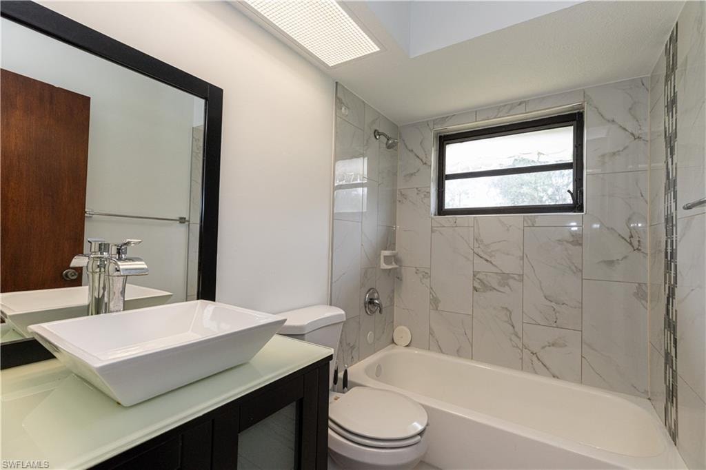 25572 Fenner CIR photo 7