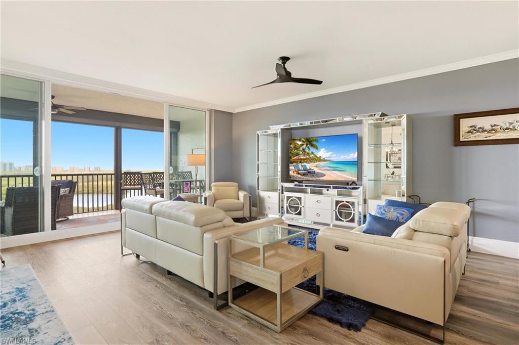 425 Cove Tower DR 1002 photo 6