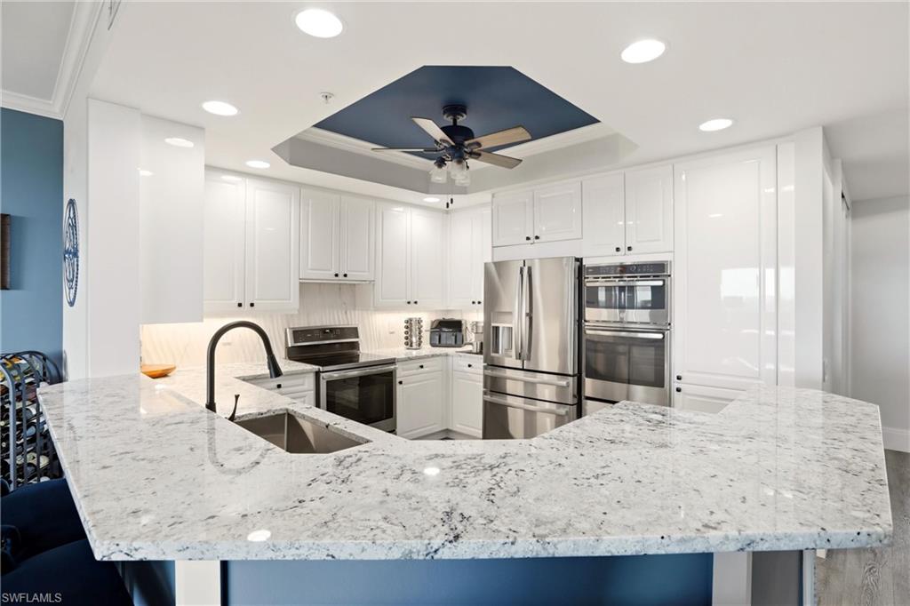 425 Cove Tower DR 1002 photo 13
