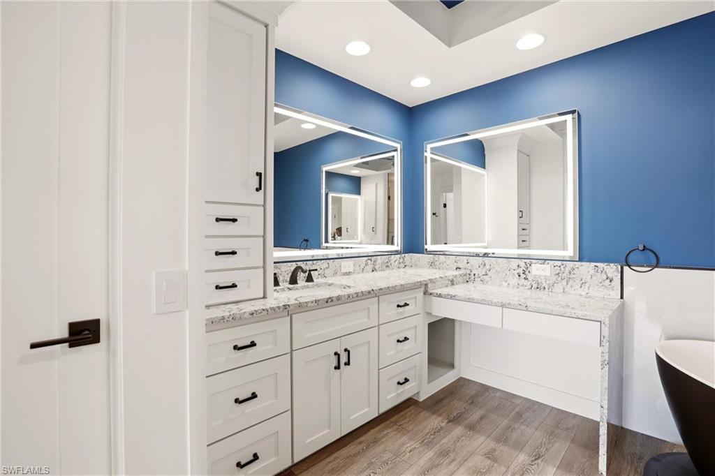 425 Cove Tower DR 1002 photo 20