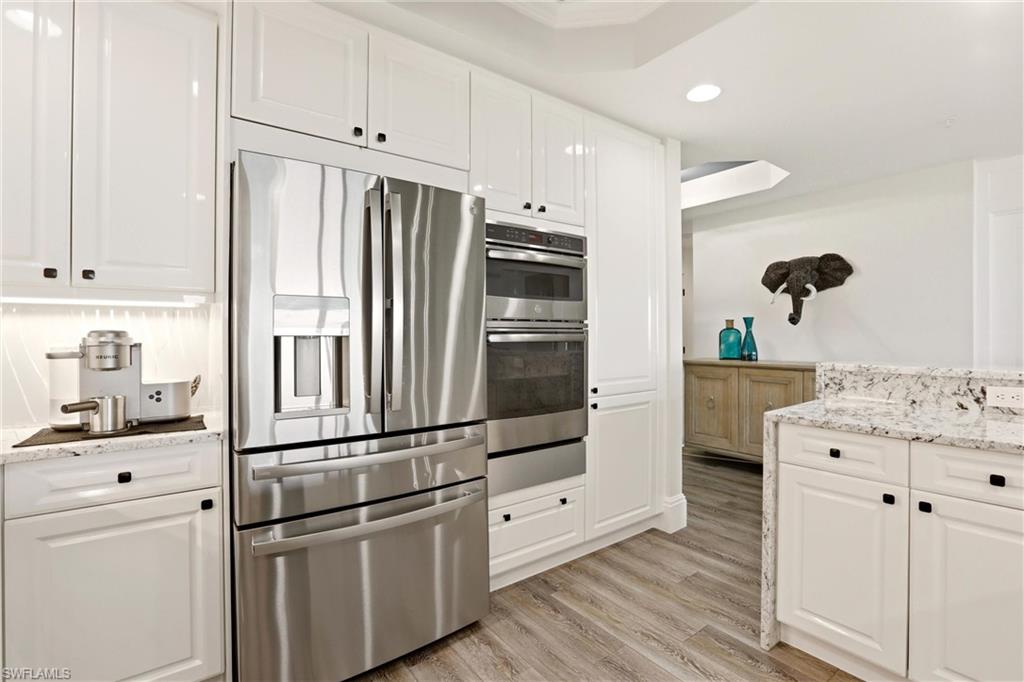 425 Cove Tower DR 1002 photo 10