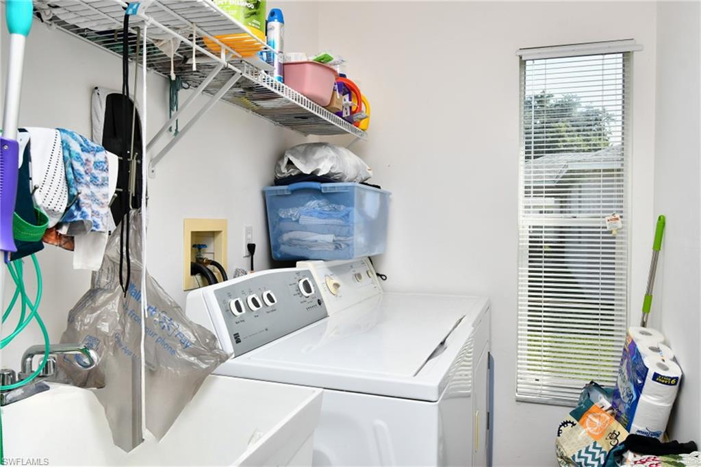712 Fargo DR photo 32