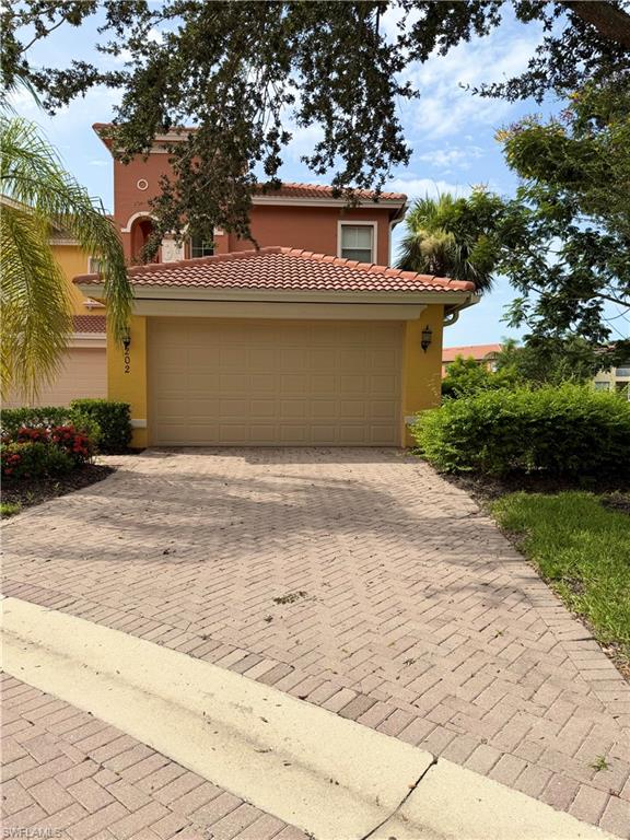 7060 San Lorenzo CT 202