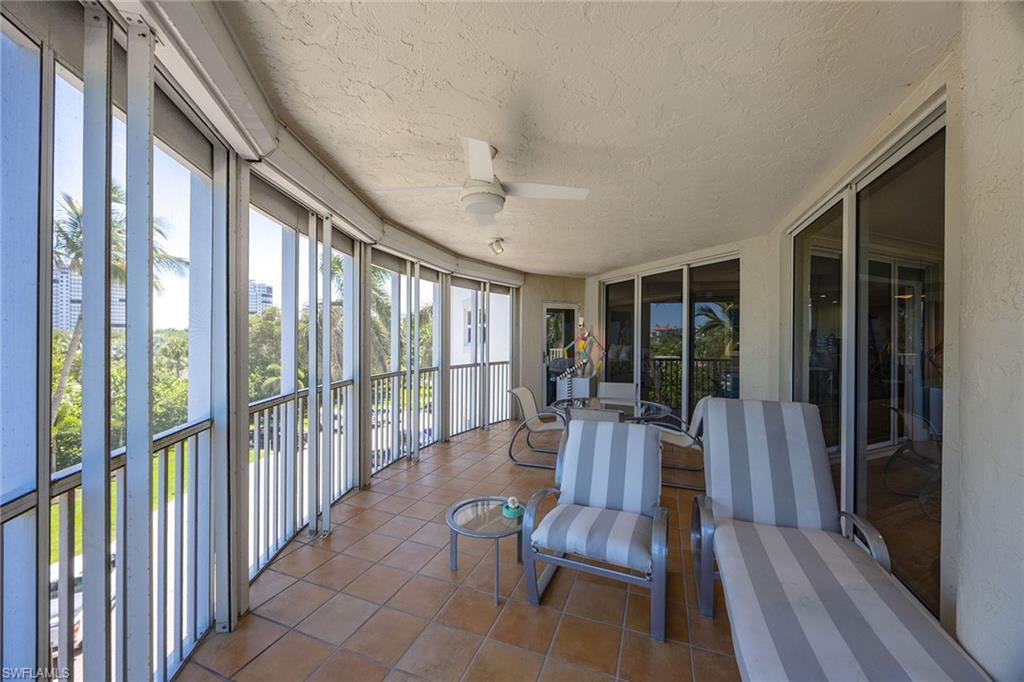 8111 Bay Colony DR 204 photo 35