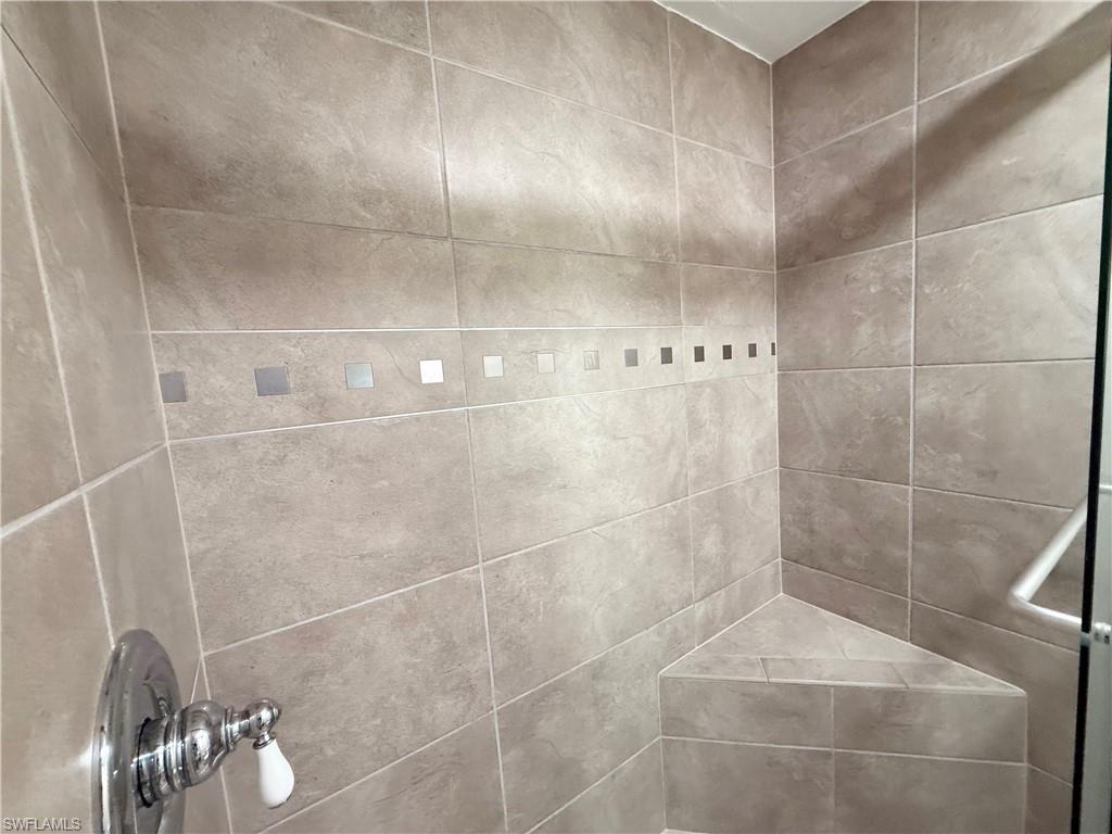 4001 Ice Castle WAY 1 photo 14