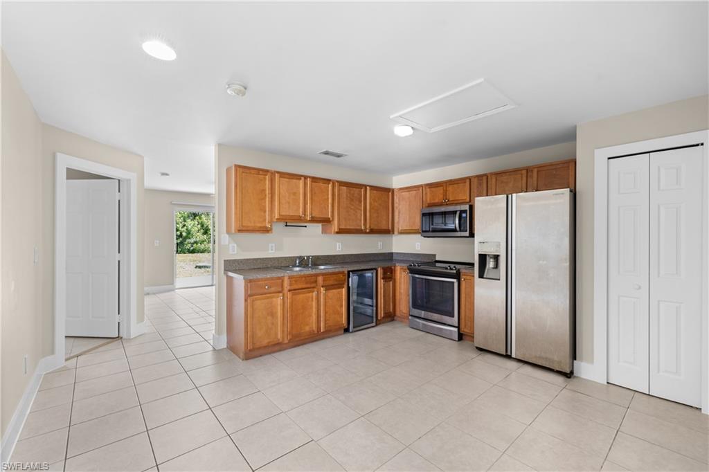 909 Jaguar BLVD photo 7