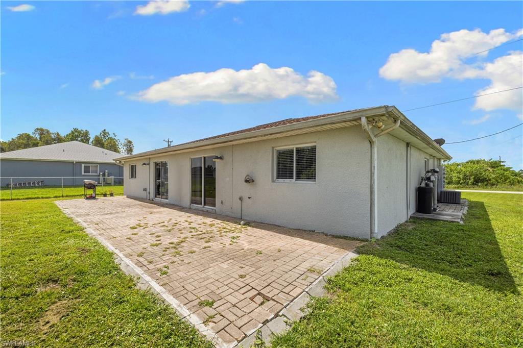 909 Jaguar BLVD
